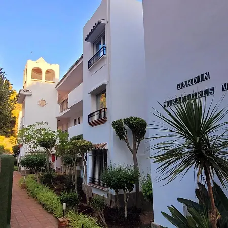 Secret View Riviera Miraflores *